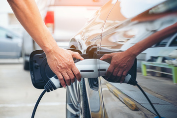 Installateur de bornes de recharge pour voitures électriques